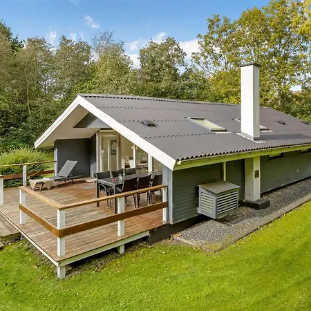 Дом отдыха Dimo - 30km From The Sea By Interhome *